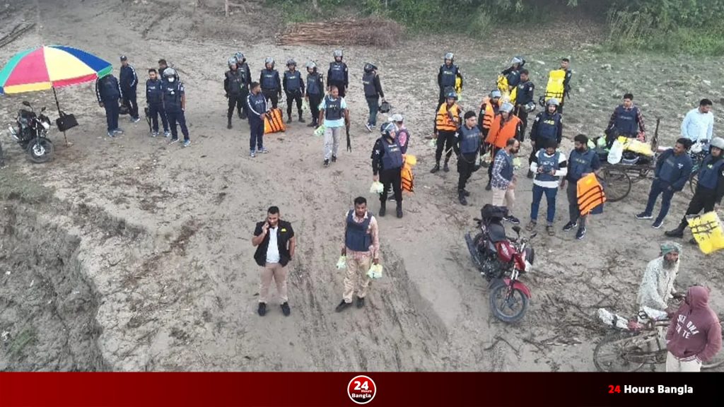 পদ্মার চরে বিপুল অস্ত্র-গোলাবারুদ উদ্ধার, গ্রেপ্তার ৬৭